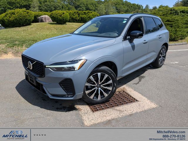 2024 Volvo XC60 B5 Core Dark Theme AWD's photo