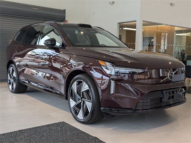 2025 Volvo EX90 Twin Motor Performance Ultra photo 3