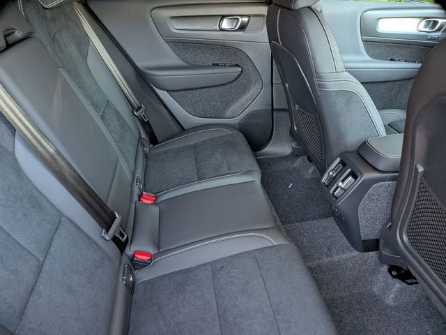 2026 Volvo XC40 Ultra Black Edition - Photo 20