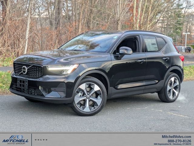 2026 Volvo XC40 Core