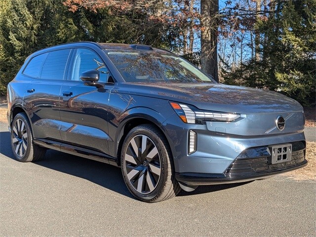 2025 Volvo EX90 Twin Motor Performance Ultra photo 3