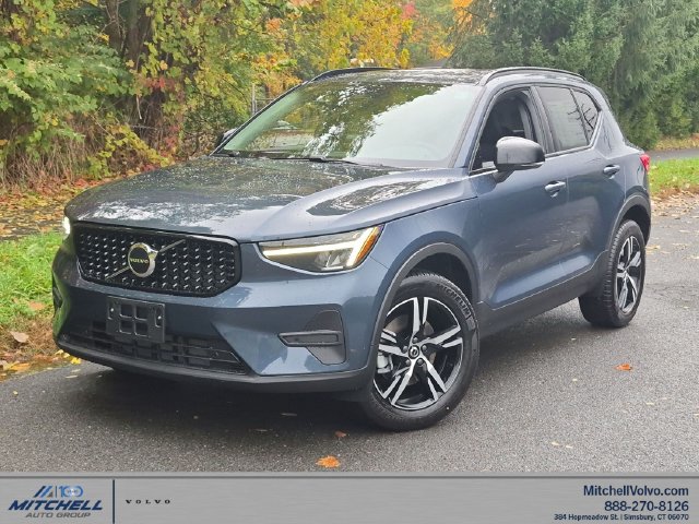 New 2026 Volvo XC40 B5 Core SUV for Sale in Simsbury, CT