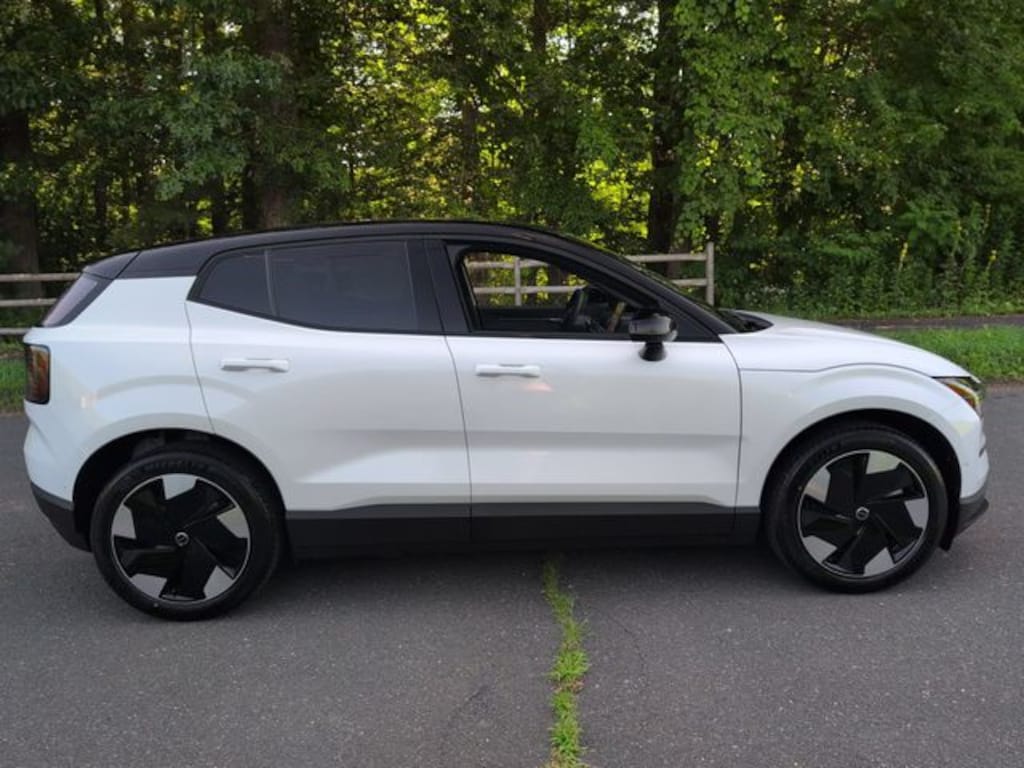 New 2026 Volvo EX30 Twin Motor Ultra SUV