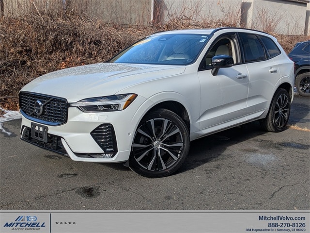 2023 Volvo XC60 Plus's photo