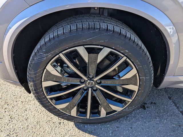 2026 Volvo XC90 Plus - Photo 30