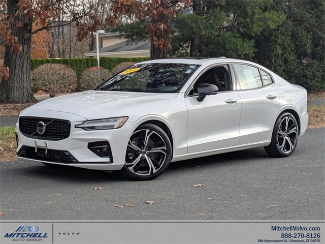 2024 Volvo S60 Ultimate's photo