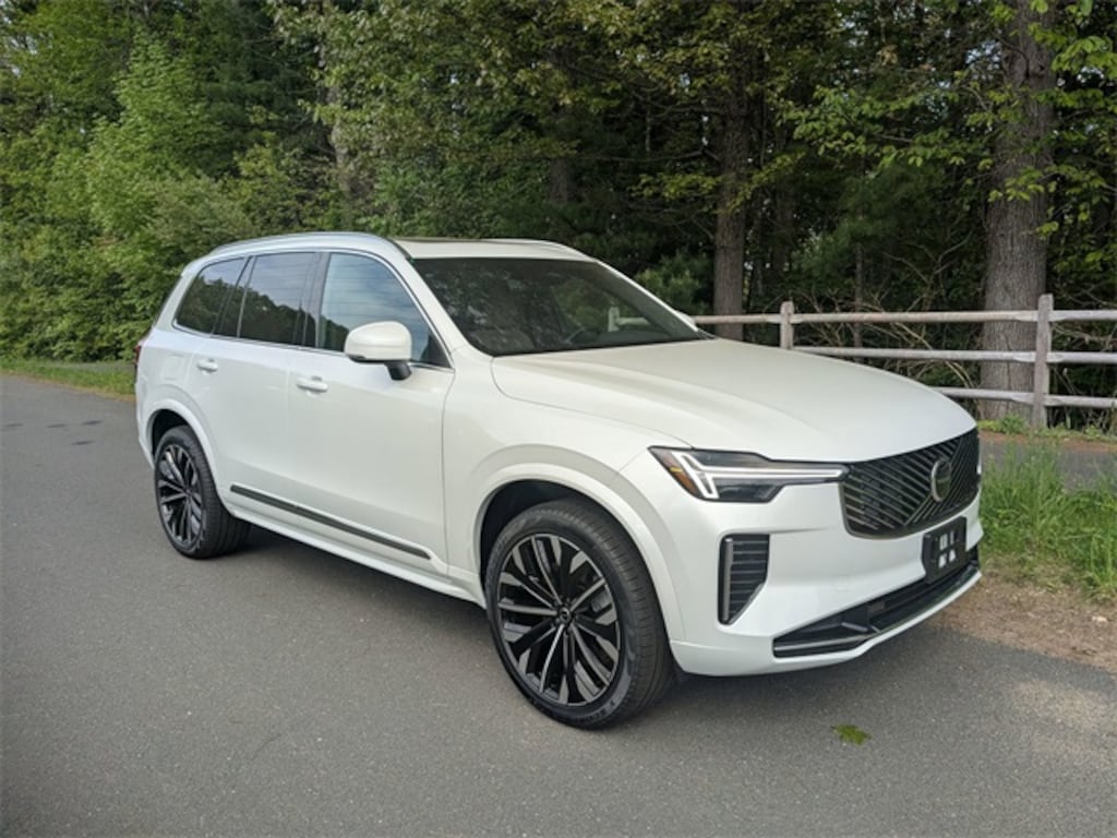 New 2025 Volvo XC90 plug-in hybrid T8 (2025.5) Core 7-Seater SUV