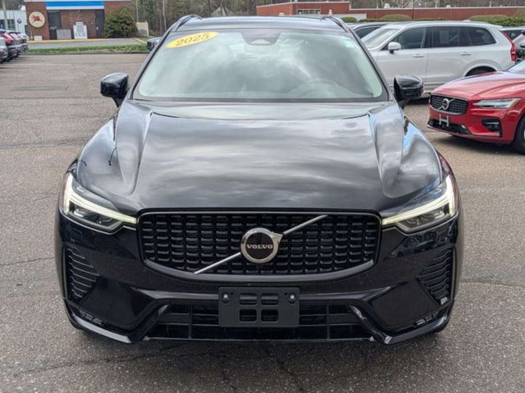 Certified 2025 Volvo XC60 B5 Core SUV