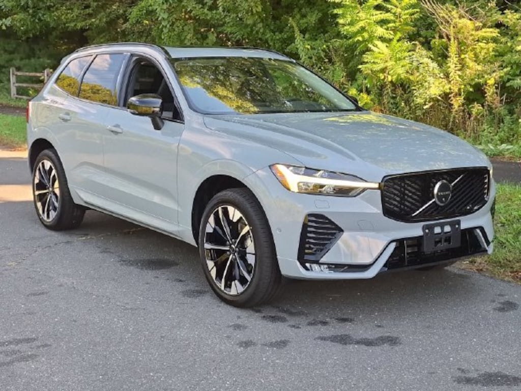 New 2027 Volvo XC60 B5 Plus SUV