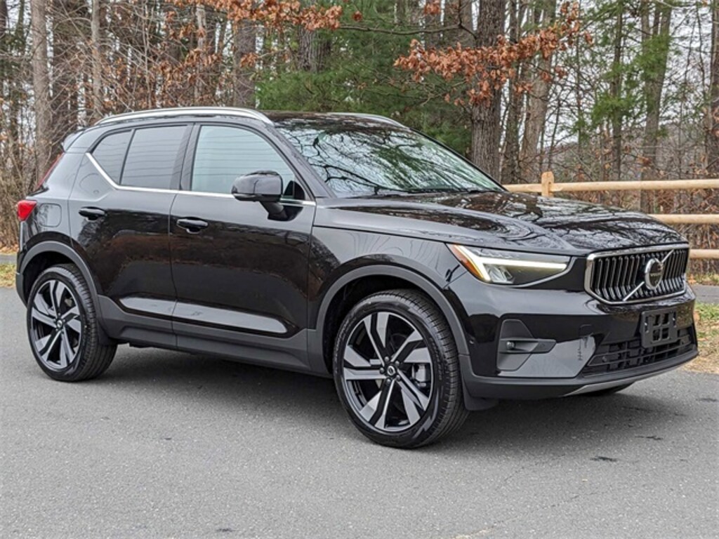 New 2024 Volvo XC40 For Sale at Mitchell Volvo Cars of Simsbury VIN