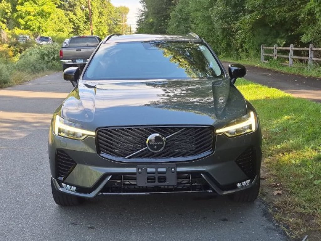 New 2027 Volvo XC60 B5 Plus SUV