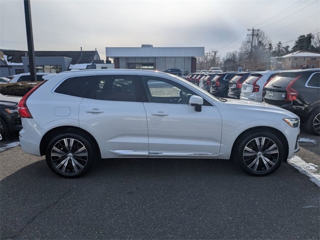 Certified 2023 Volvo XC60 B5 AWD Plus Bright SUV