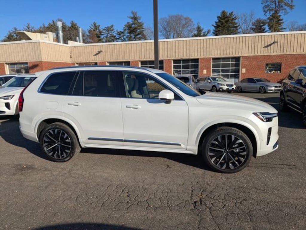 New 2026 Volvo XC90 B6 Plus 7-Seater SUV