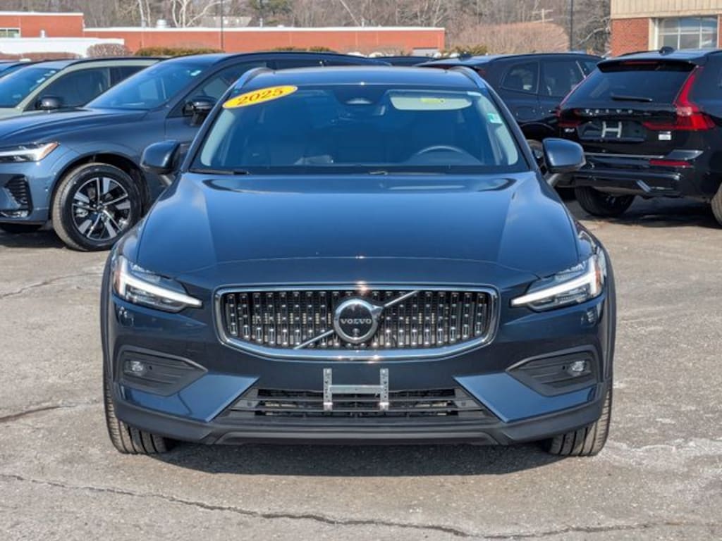 Certified 2025 Volvo V60 Cross Country B5 Plus Wagon