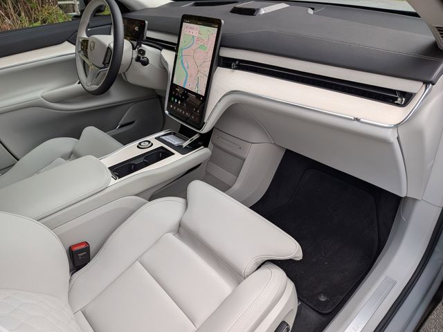 2025 Volvo EX90 Ultra - Photo 21