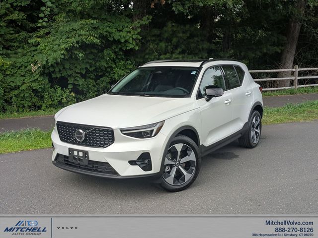2026 Volvo XC40
