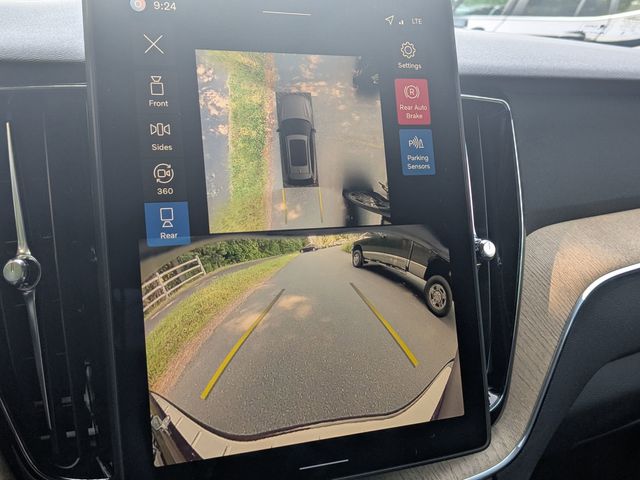 2026 Volvo XC60 Plus - Photo 14
