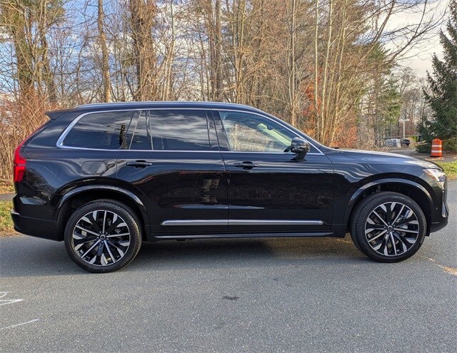2026 Volvo XC90 Plus photo 4