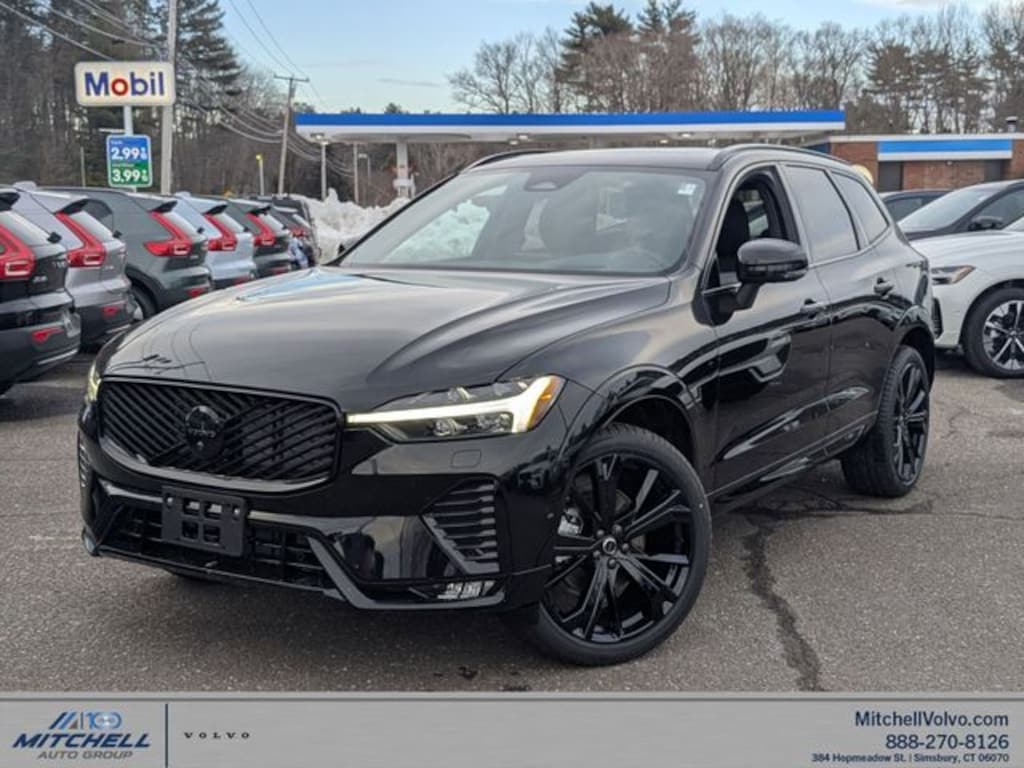 New 2026 Volvo XC60 B5 Ultra Black Edition SUV
