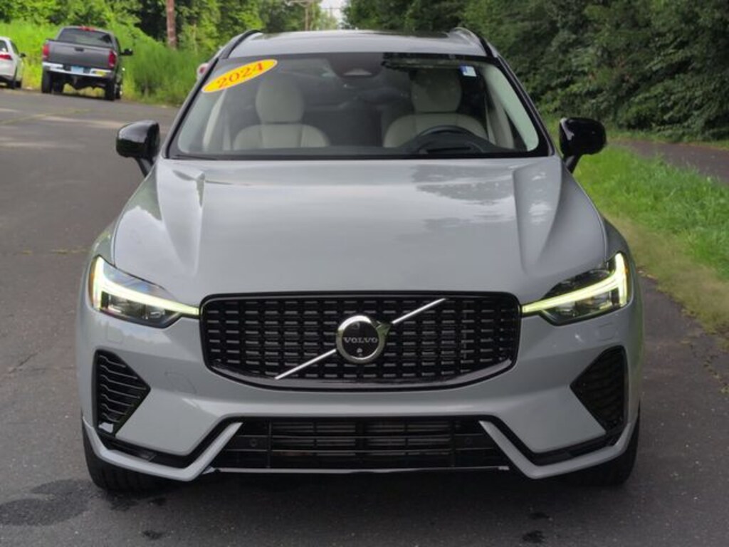 Certified 2024 Volvo XC60 plug-in hybrid T8 Ultimate Dark SUV