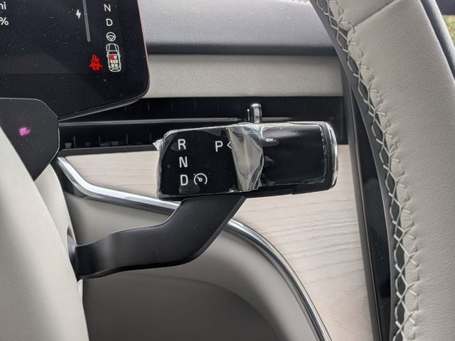 2025 Volvo EX90 Ultra - Photo 15