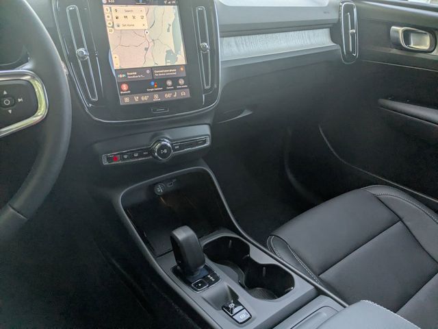 2026 Volvo XC40 Core - Photo 14