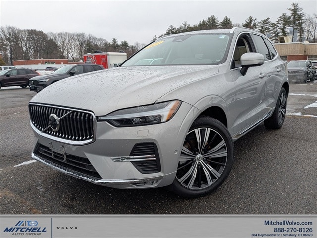 2023 Volvo XC60 Plus's photo