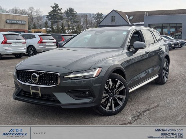 2026 Volvo V60 Cross Country Wagon 
