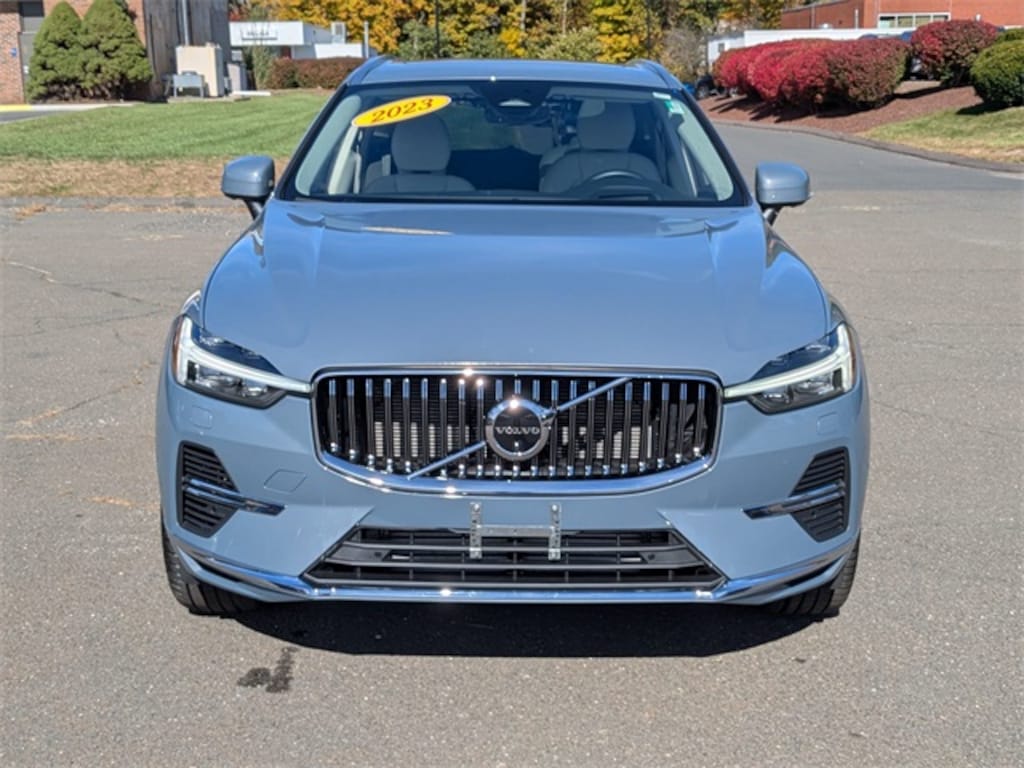 Certified 2023 Volvo XC60 Recharge Plug-In Hybrid Ultimate Bright SUV