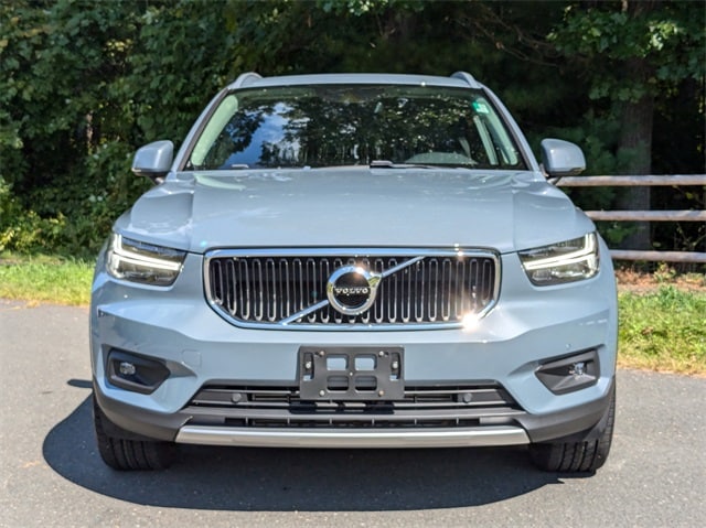 Certified 2021 Volvo XC40 Momentum with VIN YV4162UK0M2541826 for sale in Simsbury, CT