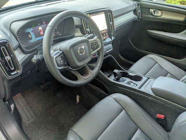 2026 Volvo XC40 Core - Photo 12