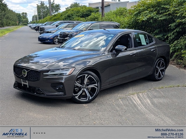 2025 Volvo S60 B5 Core