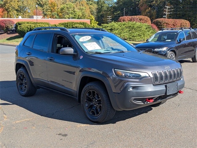 2019 Jeep Cherokee Trailhawk photo 3
