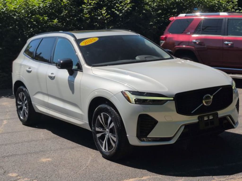 Certified 2025 Volvo XC60 B5 Core SUV