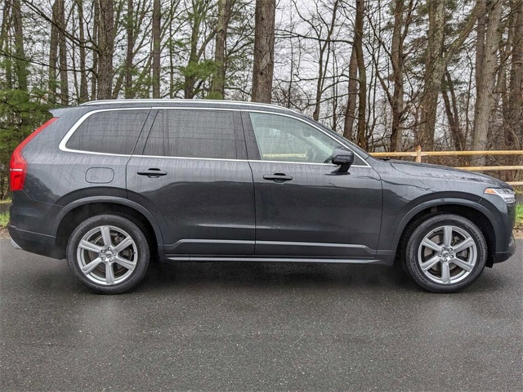 Certified 2021 Volvo XC90 T6 Momentum 7 Passenger For Sale near