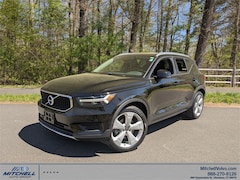 Used 2022 Volvo XC40 T5 AWD Momentum SUV for Sale in Simsbury, CT