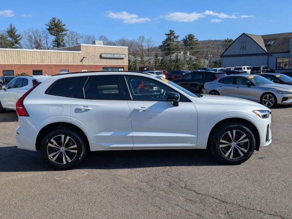 Certified 2025 Volvo XC60 B5 Core SUV