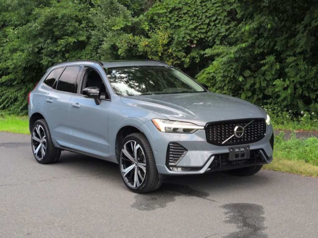 Used 2023 Volvo XC60 B6 AWD Ultimate Dark SUV