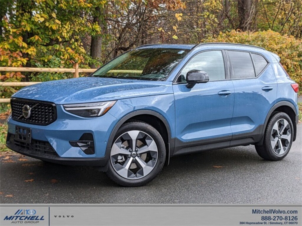 New 2024 Volvo XC40 B5 Plus Dark For Sale in Simsbury, CT at Mitchell