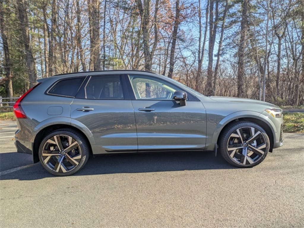 New 2026 Volvo XC60 B5 Ultra SUV