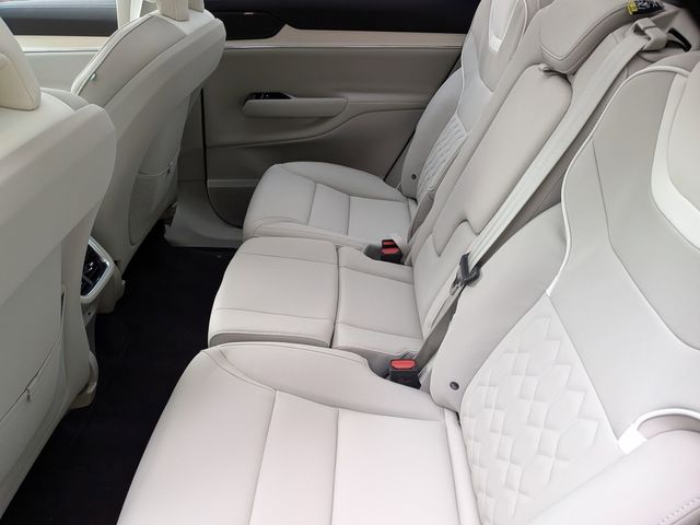 2025 Volvo EX90 Ultra - Photo 16