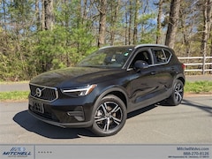 Used 2025 Volvo XC40 B5 Core Bright Theme SUV for Sale in Simsbury, CT