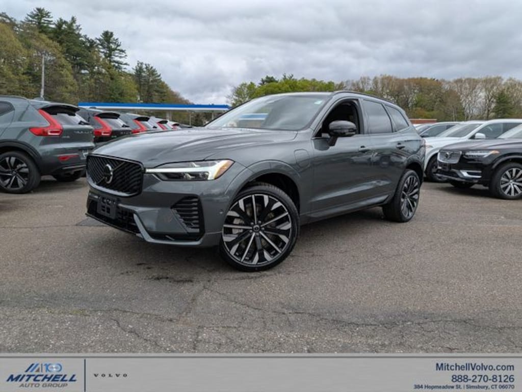 New 2026 Volvo XC60 plug-in hybrid T8 Ultra SUV