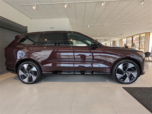 2025 Volvo EX90 Twin Motor Performance Ultra photo 4