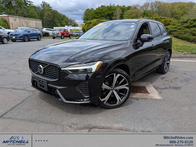 2023 Volvo XC60 B5 Ultimate Dark Theme AWD's photo