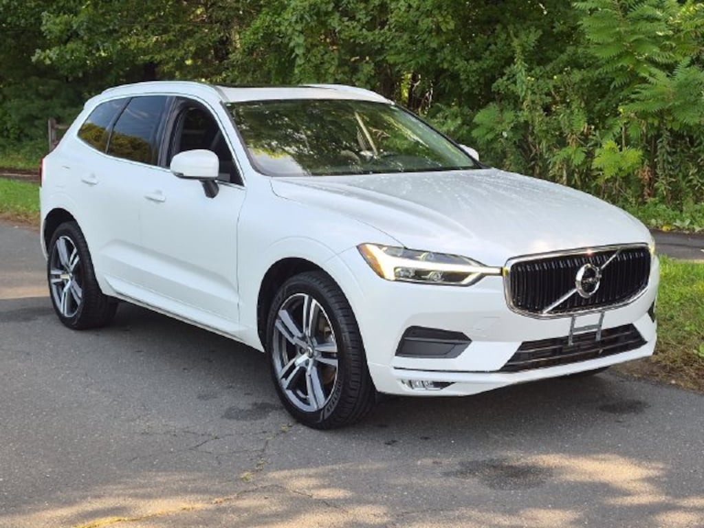 Used 2021 Volvo XC60 T5 Momentum SUV