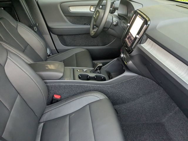 2026 Volvo XC40 Core - Photo 22