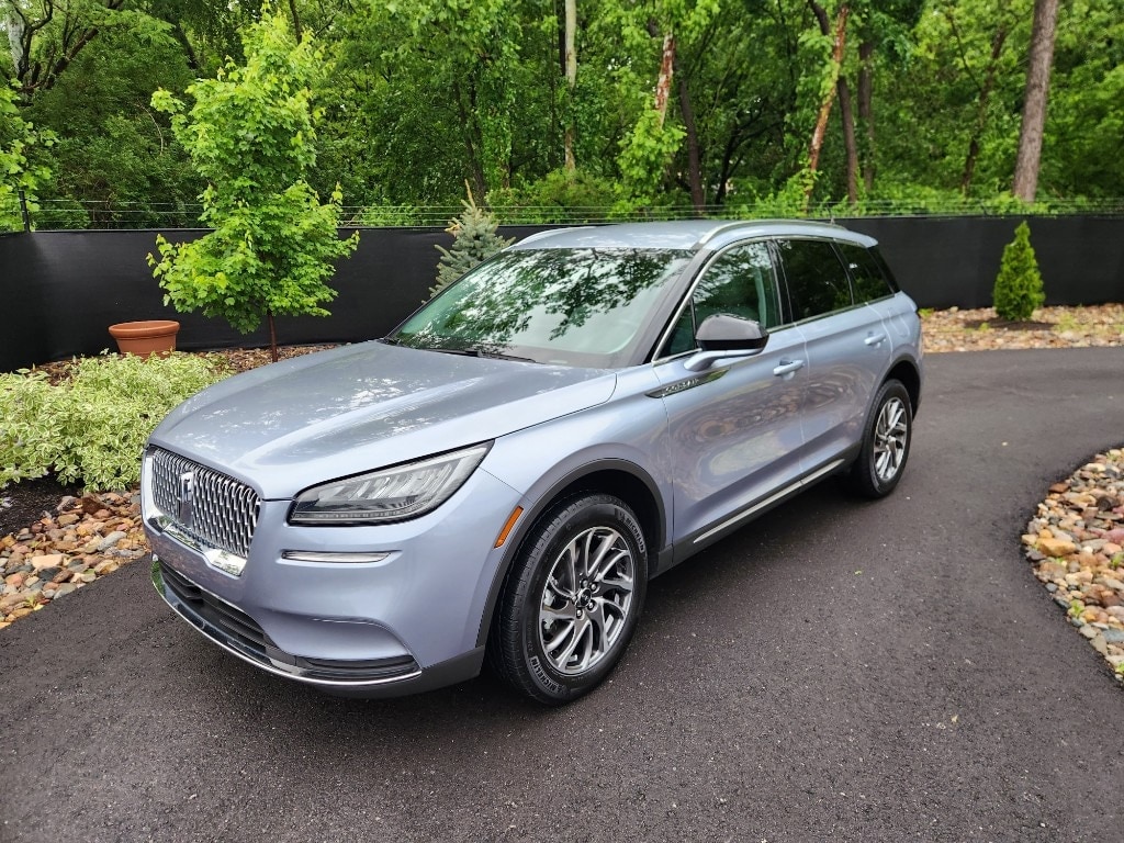 2022 Lincoln Corsair Base's photo