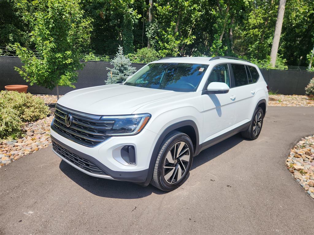 2024 Volkswagen Atlas SE w/Tech's photo