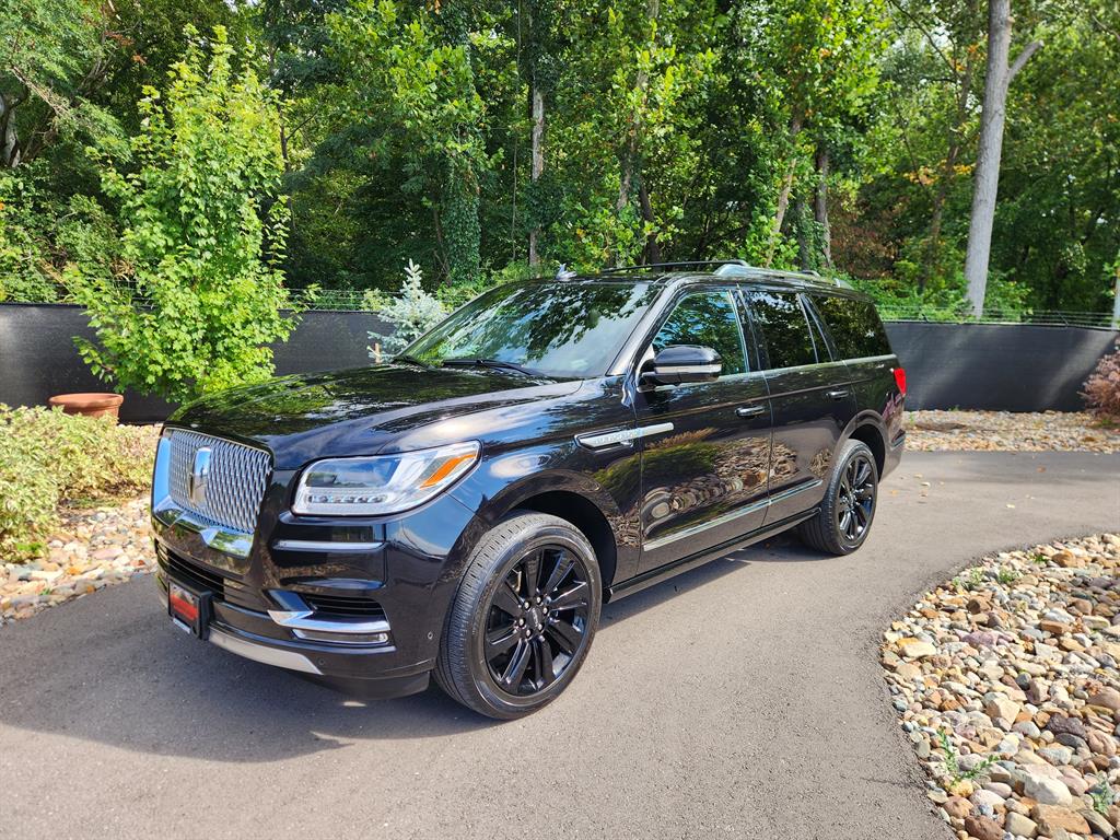 2021 Lincoln Navigator Reserve's photo